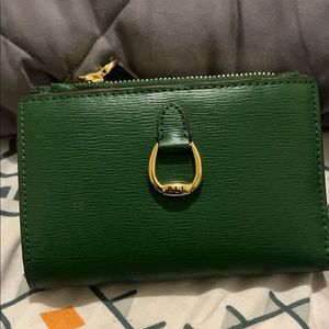 Green wallet